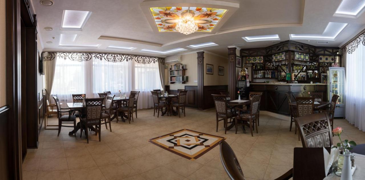Hotel Solnichnaia Dolyna à Polyana  Extérieur photo